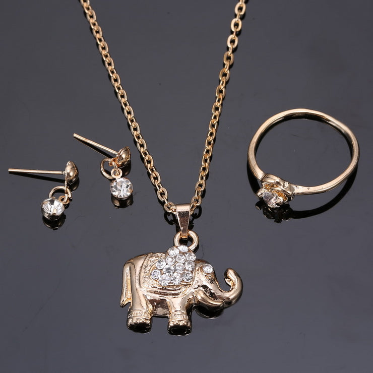 Wild Elegance: Animal-Themed Jewelry Wholesale