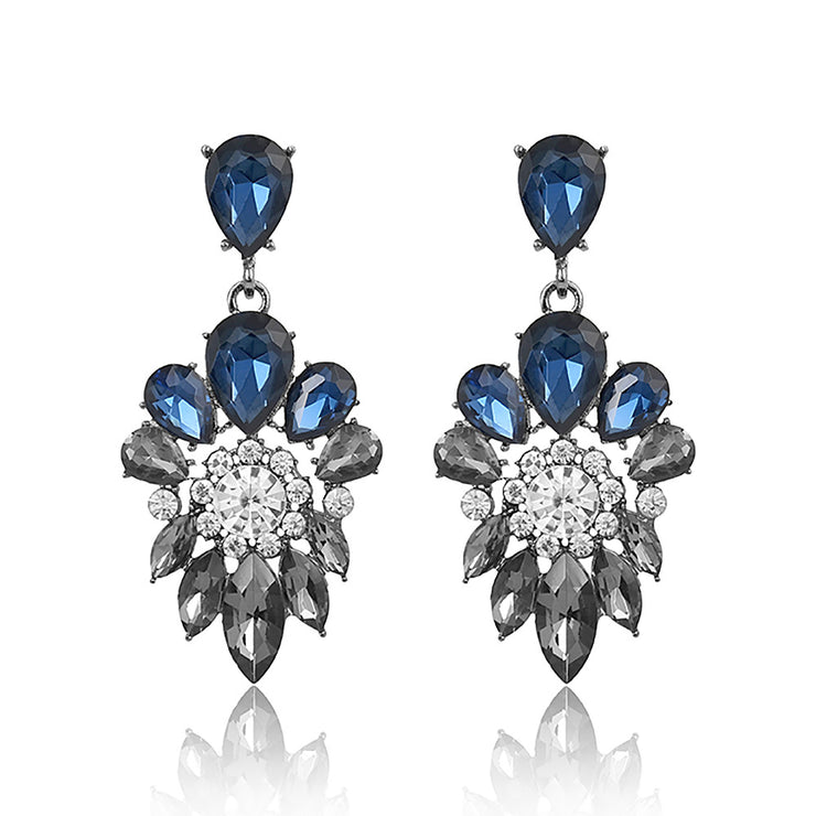 Japanese and Korean Crystal Earrings for Parties and Banquets