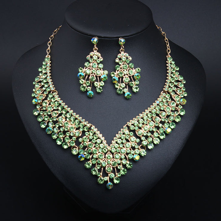 Artistic Crystal Collarbone Necklace and Earring Set