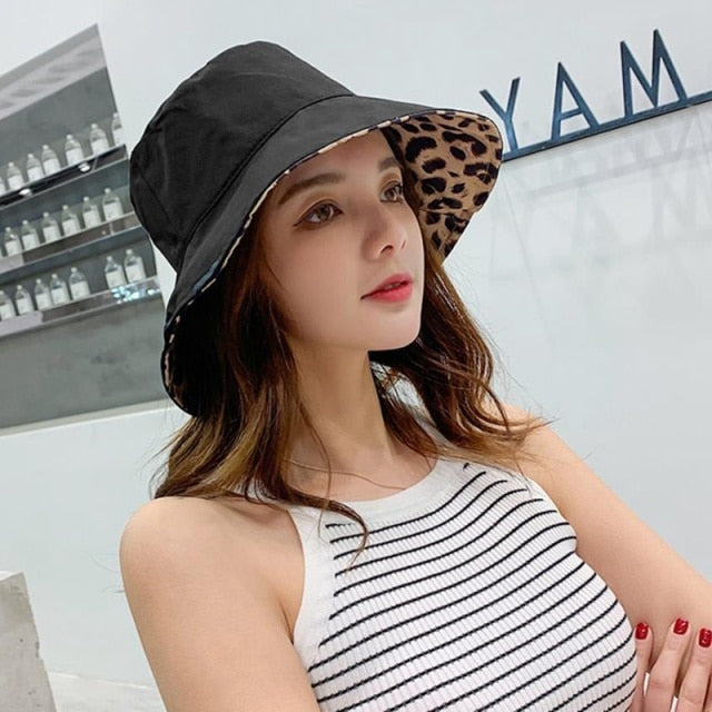 Leopard Elegance: Women's Double-Sided Panama Hat for Stylish Summer Days