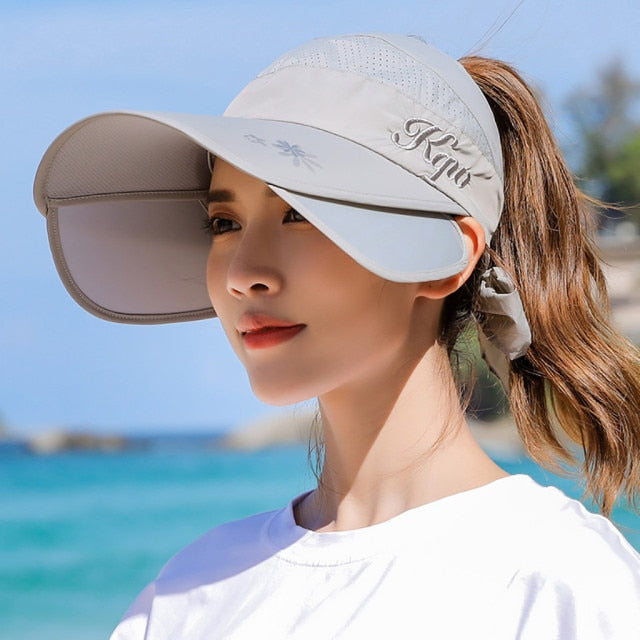 Sandy Chic: Women's UV Protection Outdoor Hat for Stylish Sun Defense