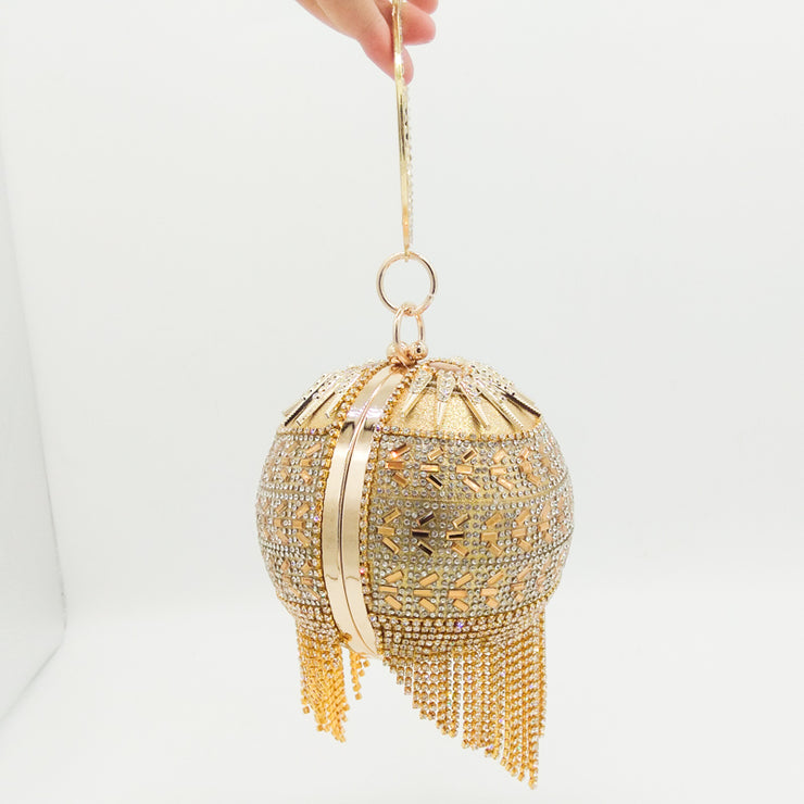 Elegant Tassels Pendant Necklace from Boutique de FGG for Women"