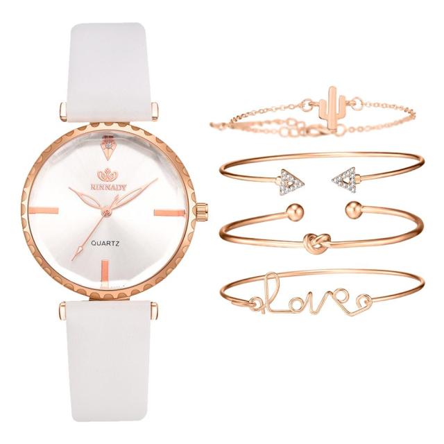 Elegance in Every Tick: Fashion Women's Watch with Luxury Leather Band and Analog Quartz Movement